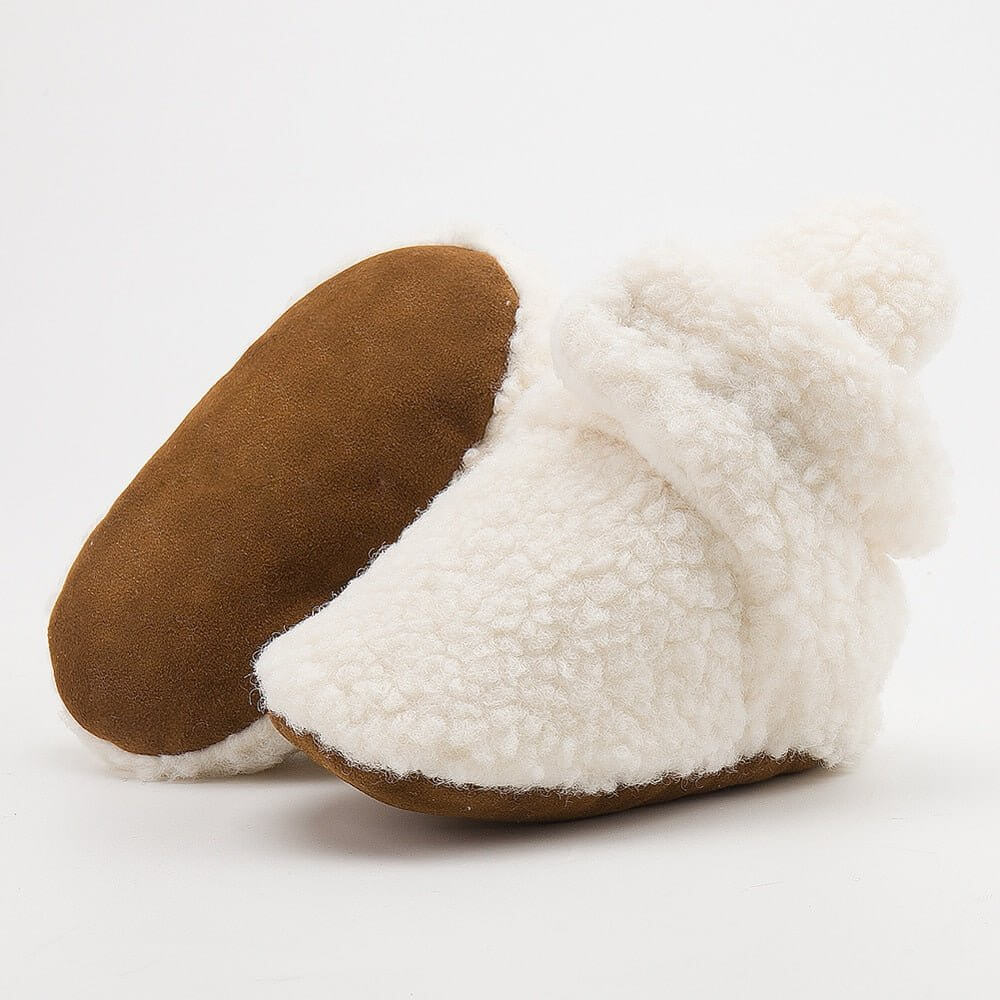 Bottes de bébé moelleuses d'hiver