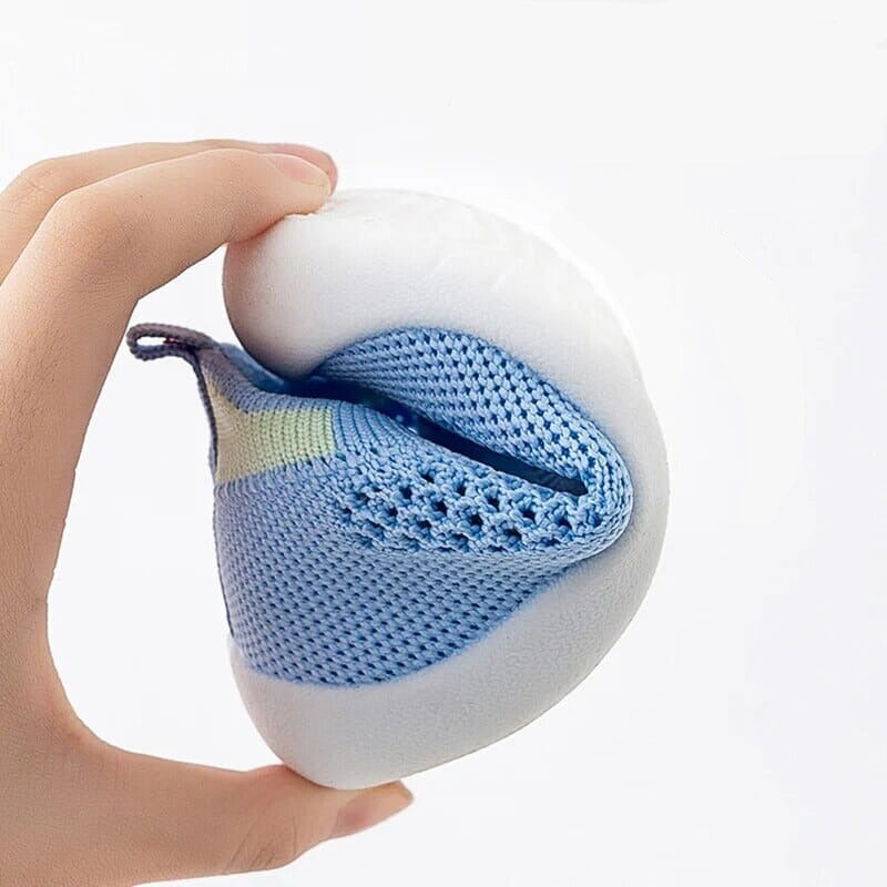 Baskets en maille pour bébé