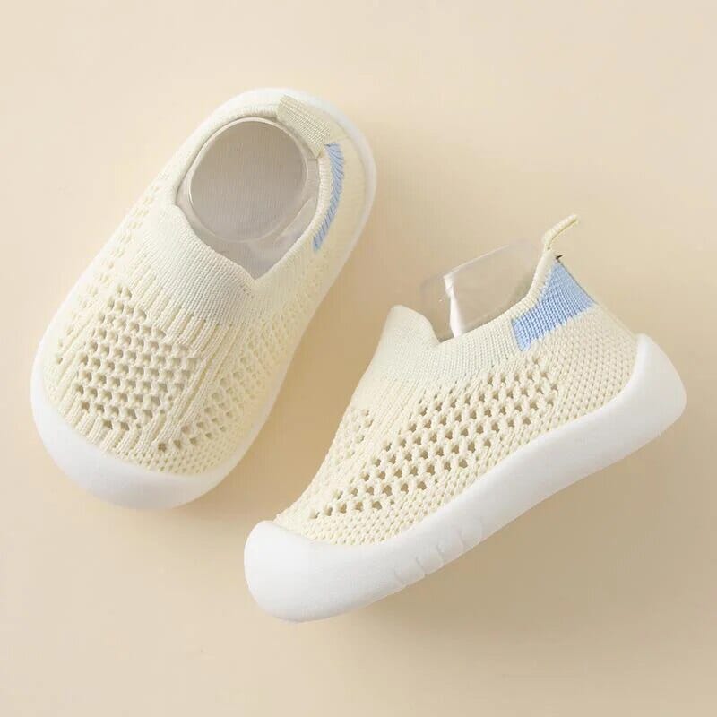 Baskets en maille pour bébé