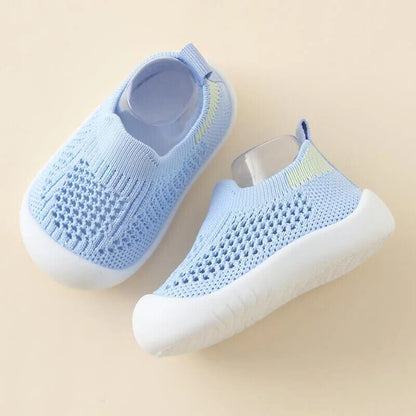 Baskets en maille pour bébé